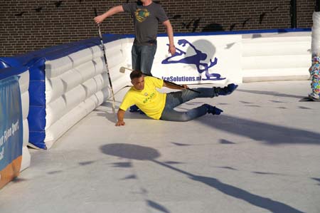 060 besloten V&D schaatsavond